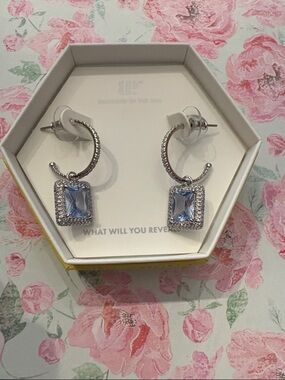 Aquamarine Spinel on Rhodium - Bomb Party - Infinite Perfection